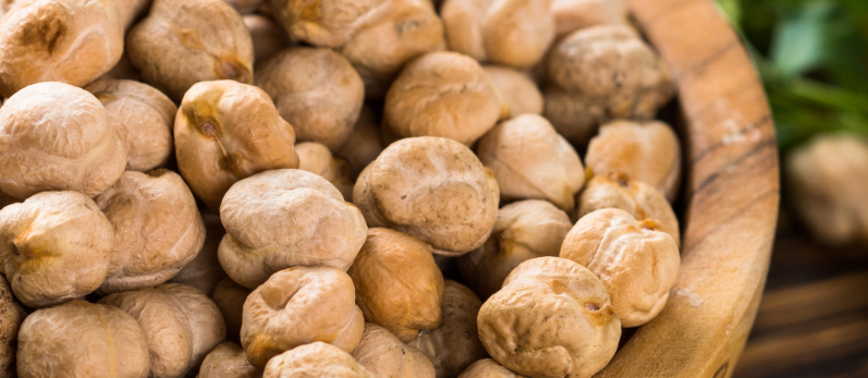 Whole Chickpeas, an agricultural product delivered by harvsetlink from harvest to global markets